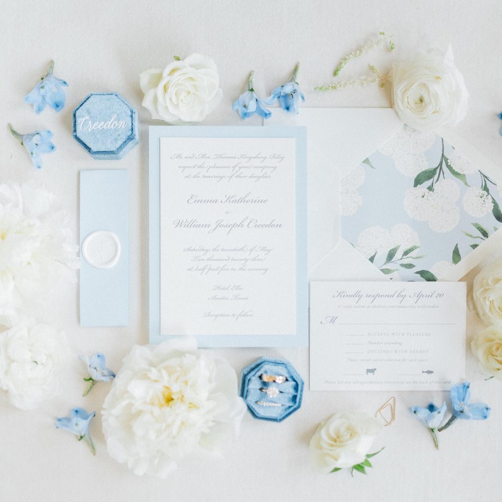 A moment for the details of Emma + Will's beautiful wedding sprinkled in blue! 🦋 •⁠ •⁠ Brides of Austin