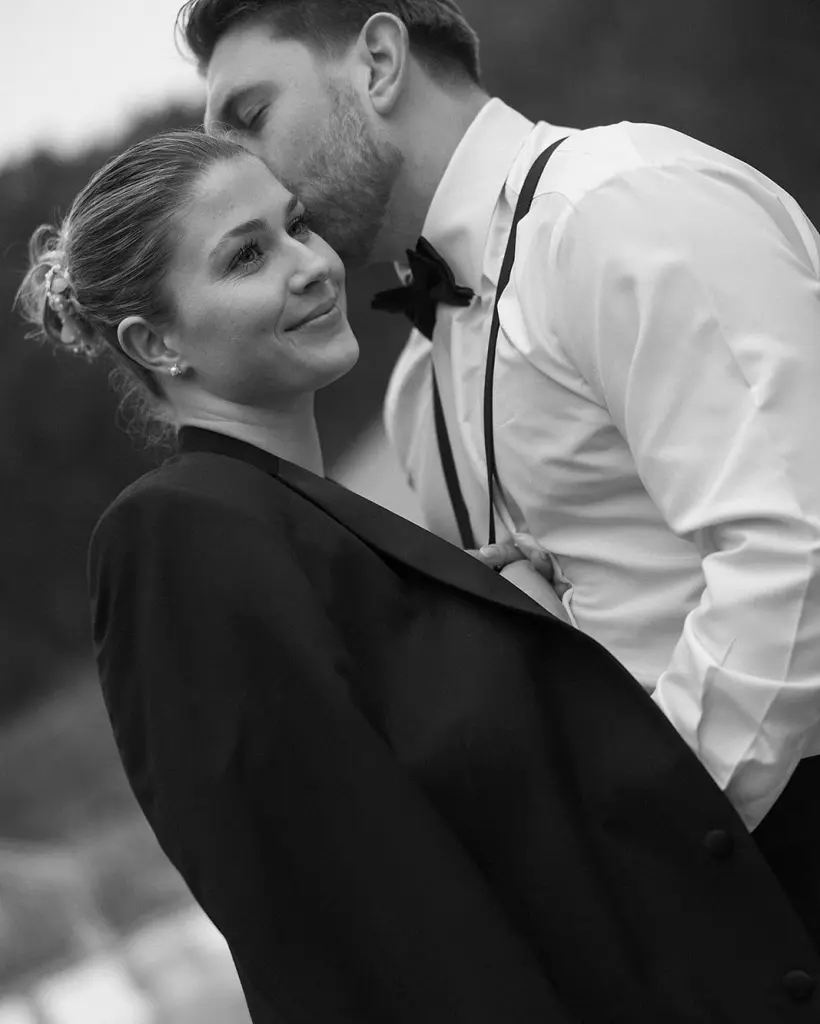 L + K’s swoon worthy wedding day captured by jessie.schultz 📸 •⁠ •⁠ Wed Society | Austin FEATURED vendors:⁠ Photographer: