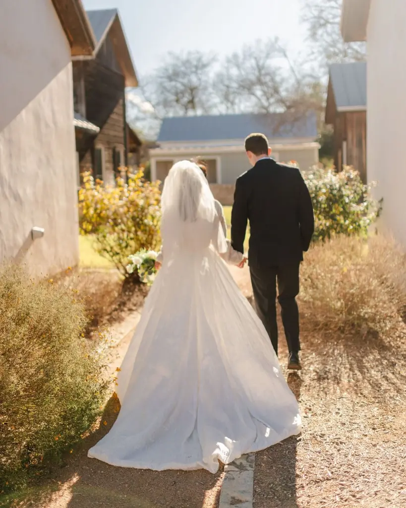 hoffmanhausfbg served as the perfect backdrop for the Petersons rustic winter wedding. 🤎 •⁠ •⁠ Wed Society | Austin FEATURED