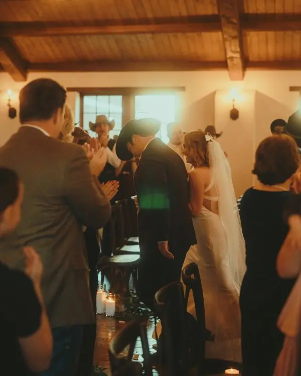 ⁠Samantha and Clayton’s wedding was extra special—it was the big day of gracekatedesignco’s little brother!⁠ ⁠ There’s something so meaningful
