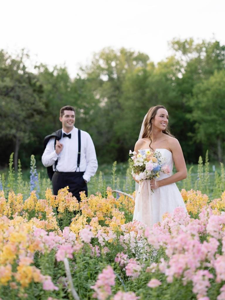Katie + Alec’s garden wedding at grandladyaustin was nothing short of a dream. Set against a stunning historic backdrop, the