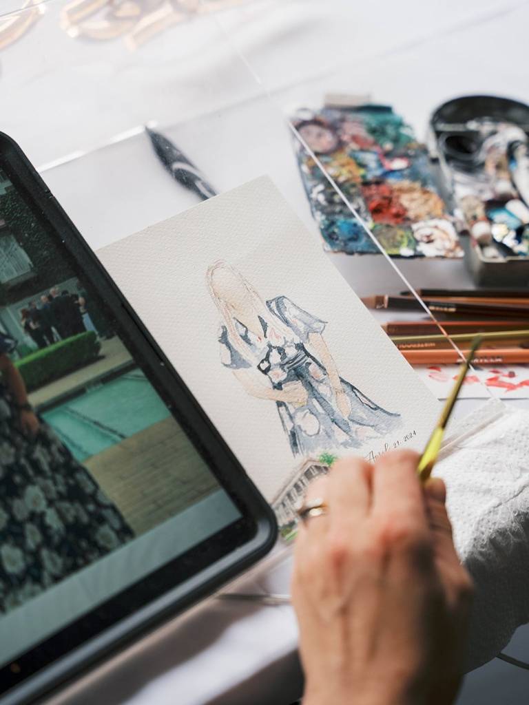 goldenhourliveart is a total hit at weddings! Guests love watching their portraits come to life in real-time — and they