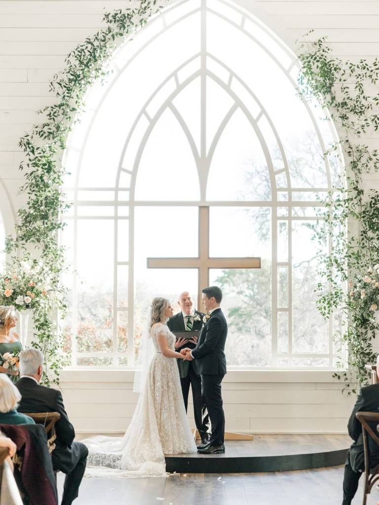 Megan and Ryan’s wedding at highpointeestate was a timeless celebration filled with love and light. The venue’s indoor chapel—complete with