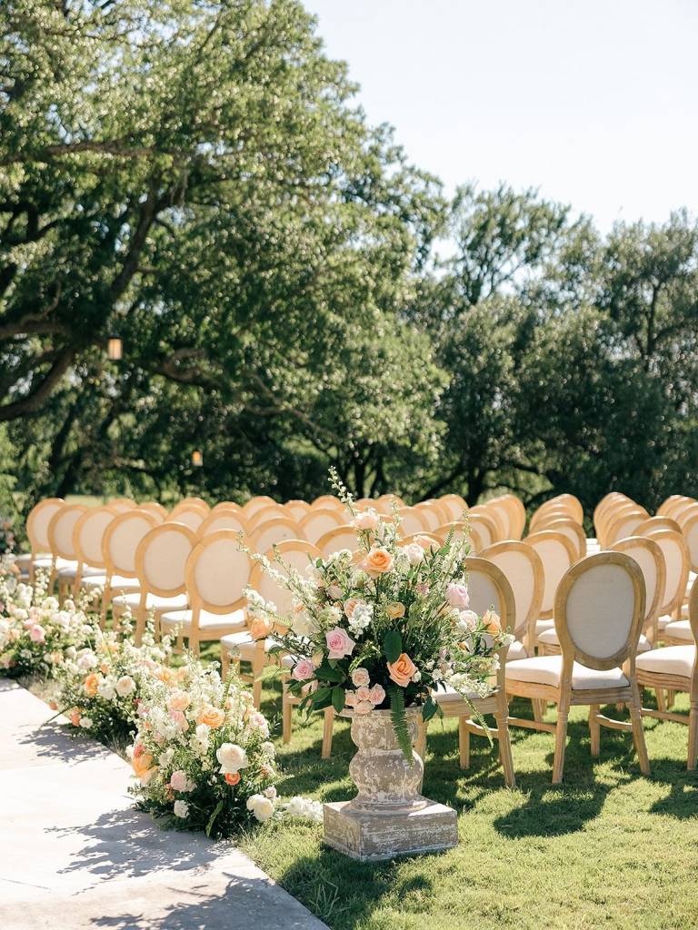 You may be used to seeing us feature highpointeestate indoor chapel, but Amber + TJ opted for an outdoor ceremony