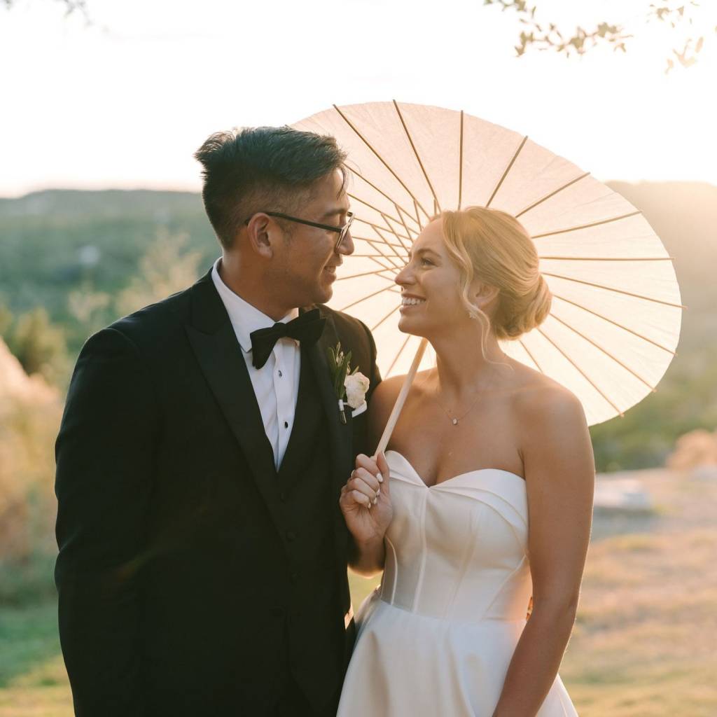 Introducing the Hsus! 🫶🏼 •⁠ •⁠ Wed Society | Austin FEATURED vendors:⁠ Rentals: lootrentals moontowerrentals⁠ Sweets: sweettreetsbakery tiffstreats⁠ Officiant: centralceremonies⁠