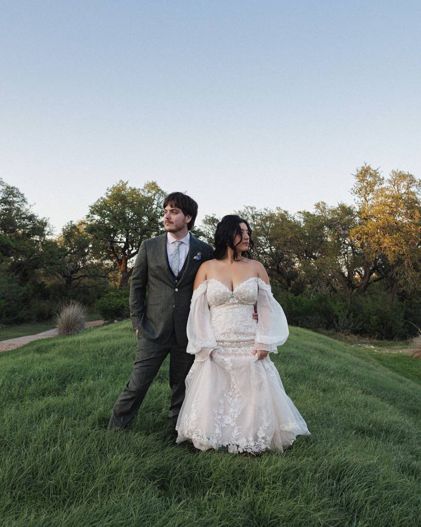 Kelby & Barrett said yes to forever and yes to a colorful wedding! 🩷 •⁠ •⁠ Wed Society | Austin