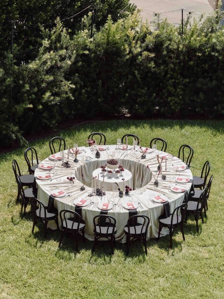 Talk about a statement worthy tablescape! This styled shoot at hotelella brings an artful twist to design, from playful circular