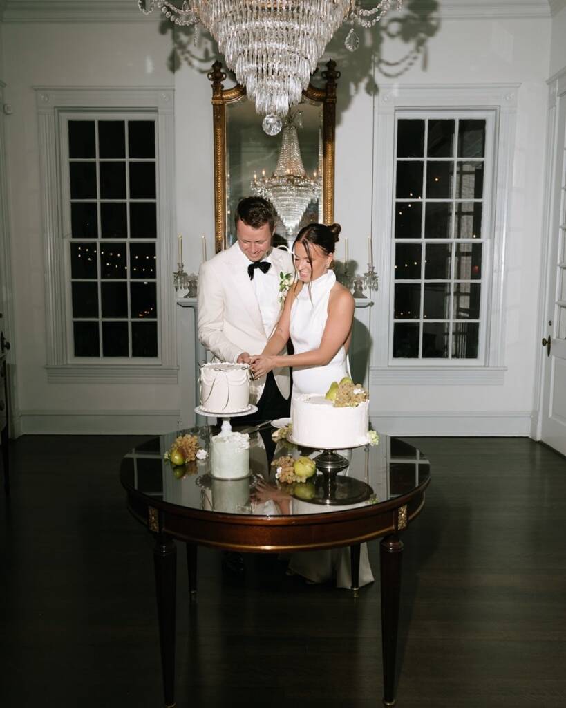 ⁠The Siskas had the most gorgeous and classic wedding day at woodbinemansion. 🤍 •⁠ •⁠ Wed Society | Austin FEATURED