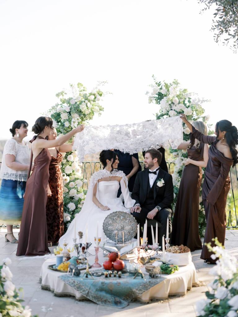 You saw the cover yesterday, but now here’s the full gallery from Parisa and Daniel’s unforgettable wedding day! Set against