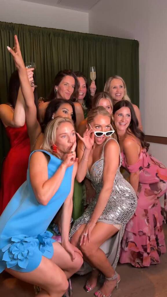 I’ve never met anyone who didn’t love a photobooth moment! @southernrevelrytx⁠ was a big hit at H+K’s wedding. ⁠📸🎞️ •⁠